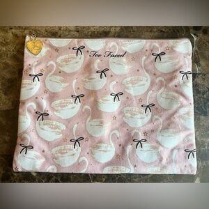 Too faced dream queen collection makeup bag NWOT